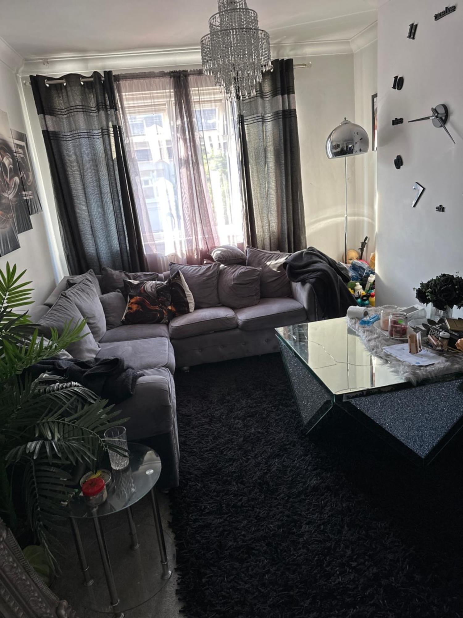 Apartment Dmoney Ltd *